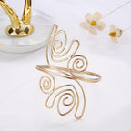 Schöne Gold Armband mit einzigartigem Stil