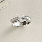 Zarte handwerkliche Ring