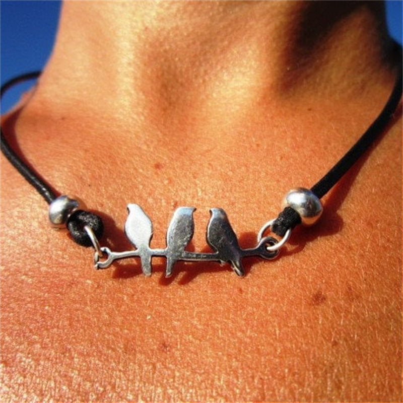 Zarte handwerkliche Halskette