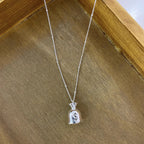 Zarte handwerkliche Halskette