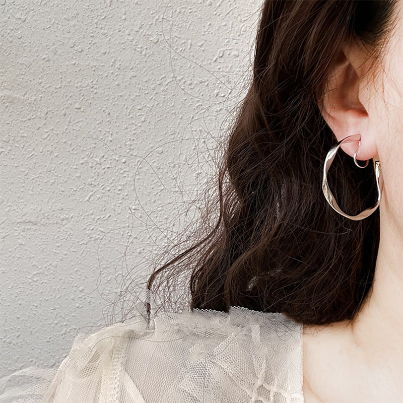 Atemberaubende Ohrring für den Alltag