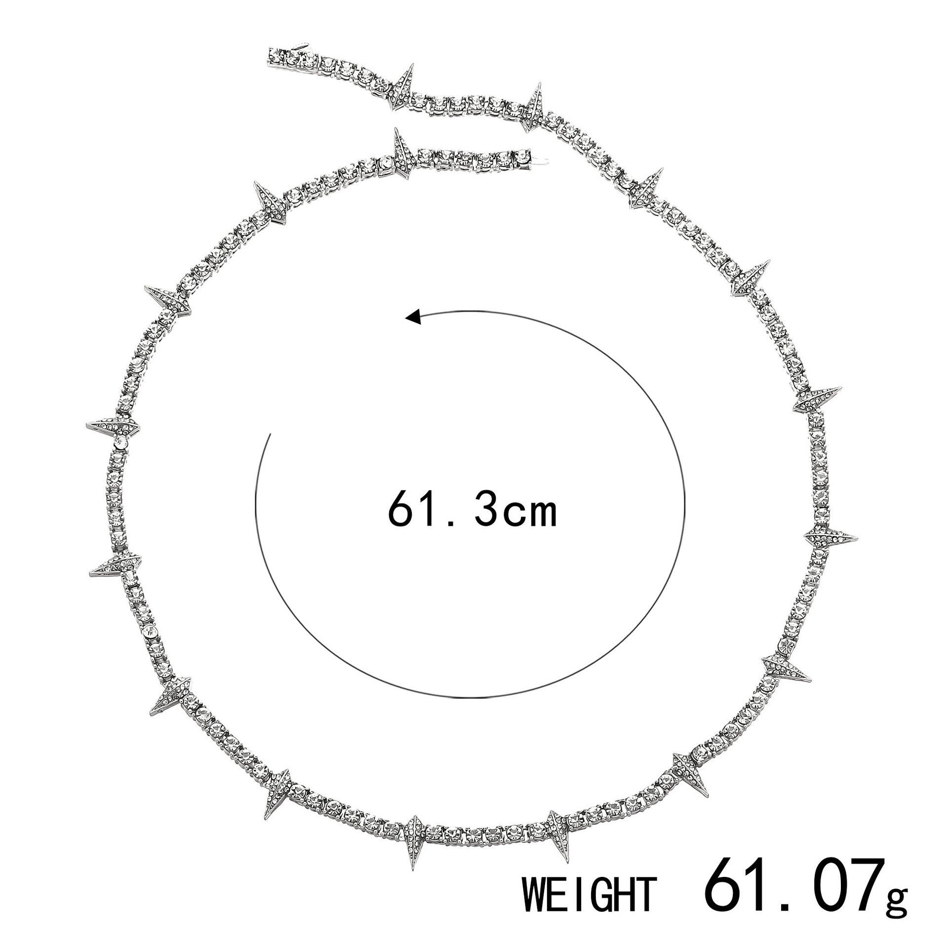 Schöne Halskette mit einzigartigem Stil