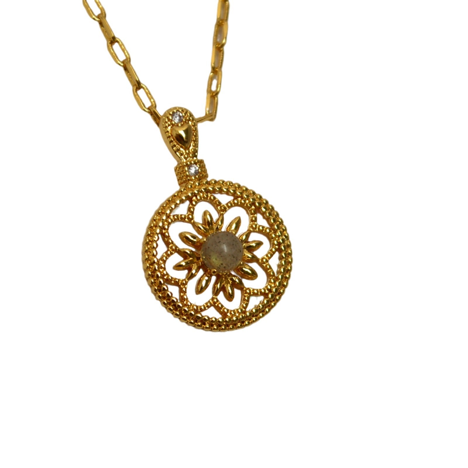 Zarte handwerkliche Halskette