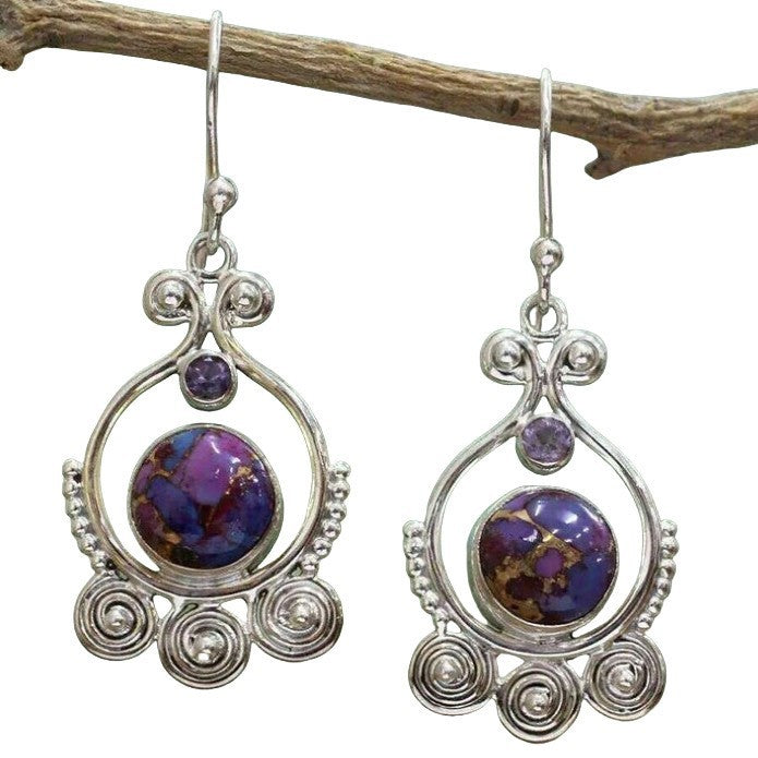 Zarte handwerkliche Ohrring