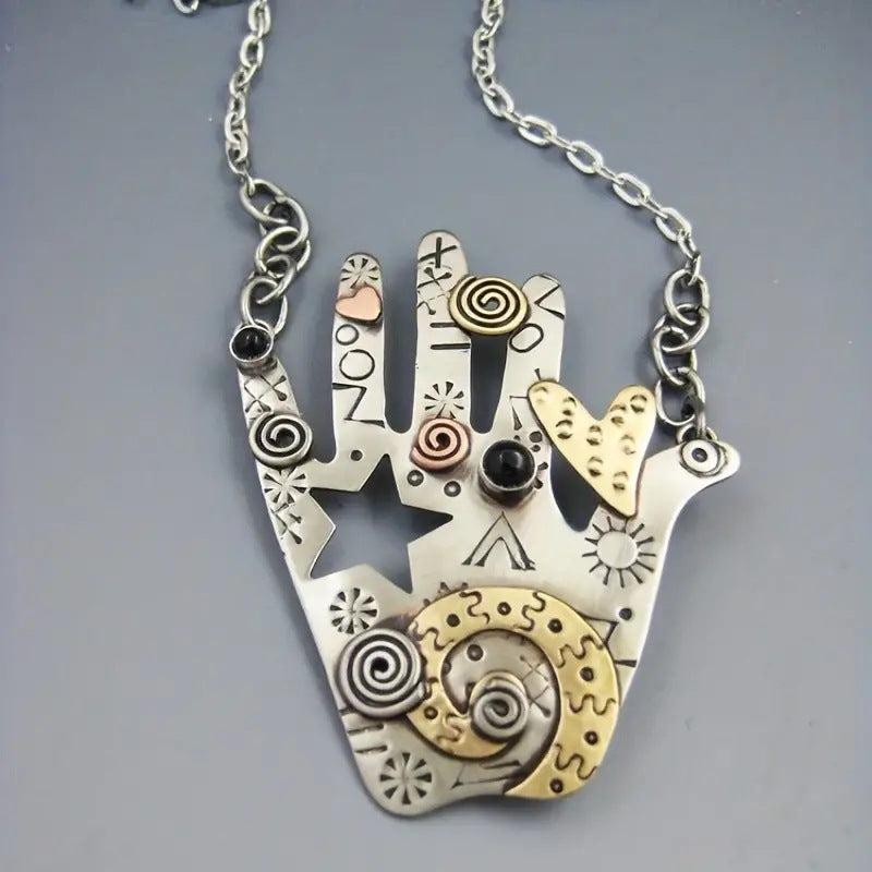 Zarte handwerkliche Halskette