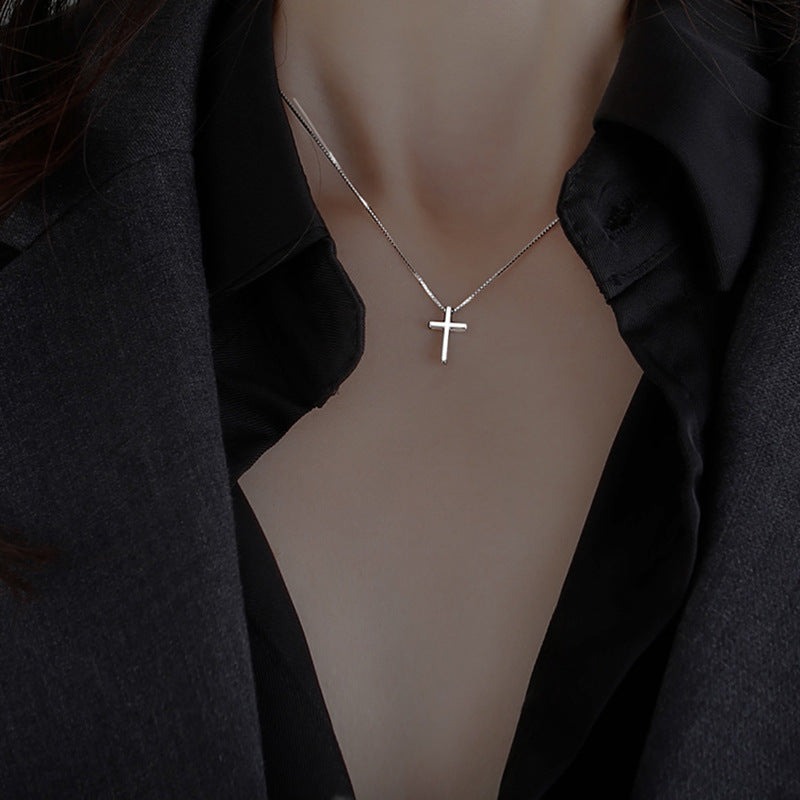 Zarte handwerkliche Halskette