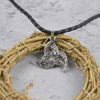 Schöne Halskette mit einzigartigem Stil