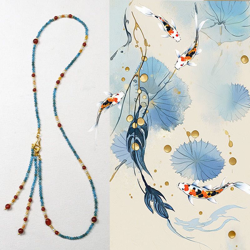 Schöne Halskette mit einzigartigem Stil