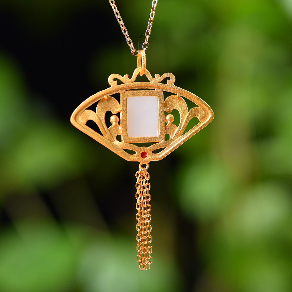 Schöne Silber Halskette mit einzigartigem Stil