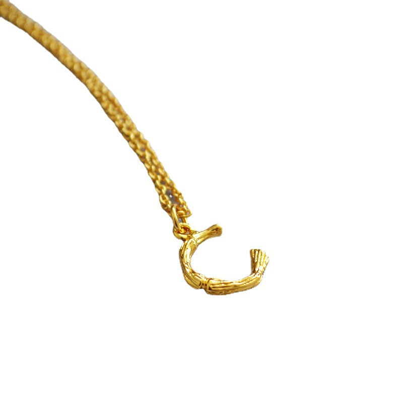 Schöne Halskette mit einzigartigem Stil