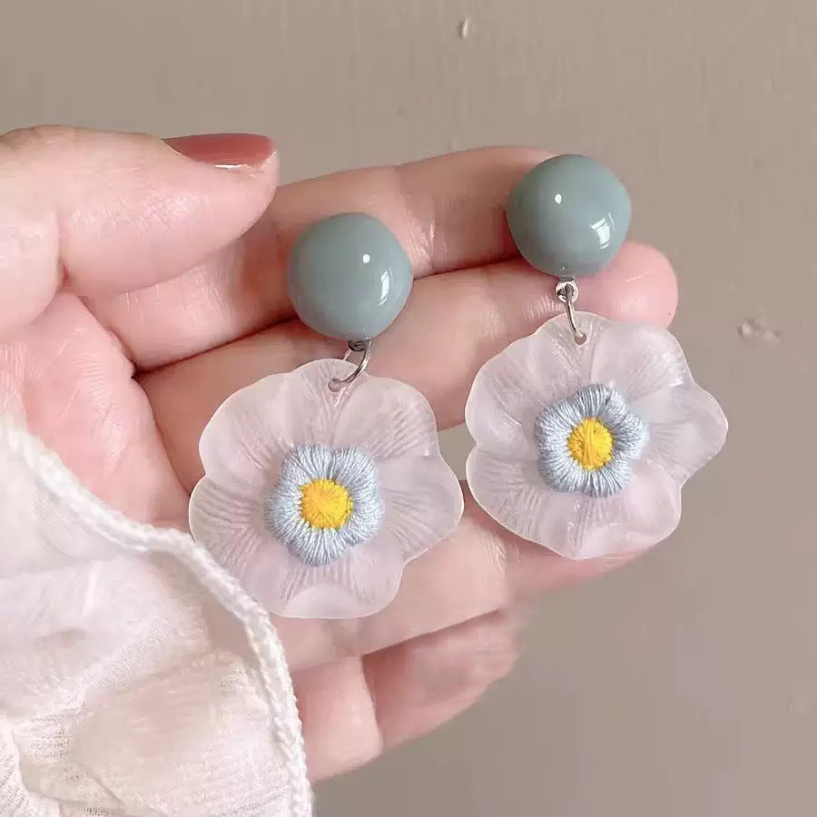 Atemberaubende Ohrring für den Alltag