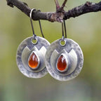 Zarte handwerkliche Ohrring