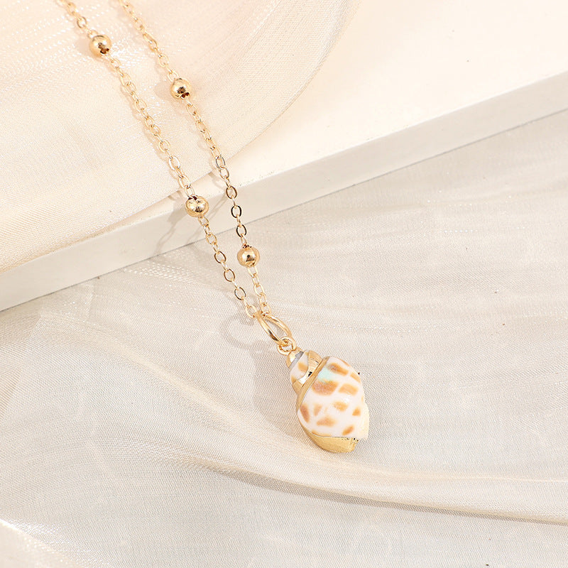 Zarte handwerkliche Halskette