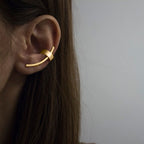 Zarte handwerkliche Ohrring