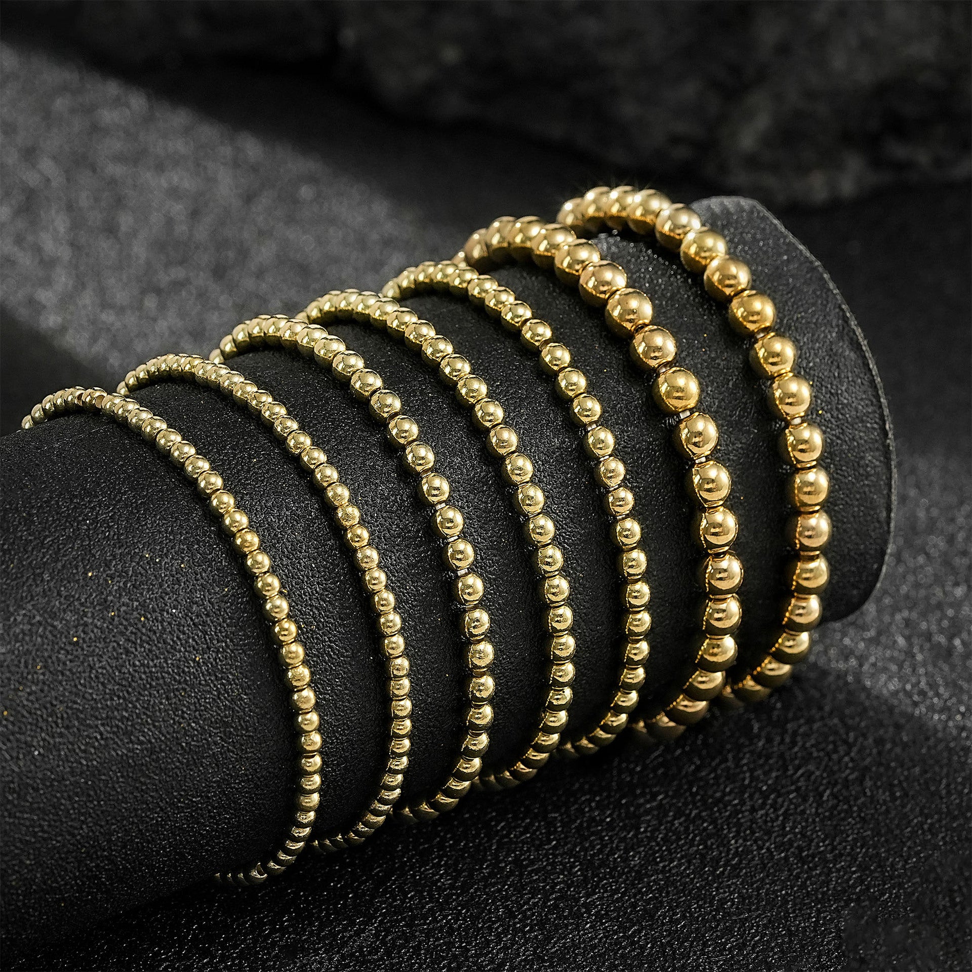 Schöne Gold Armband mit einzigartigem Stil