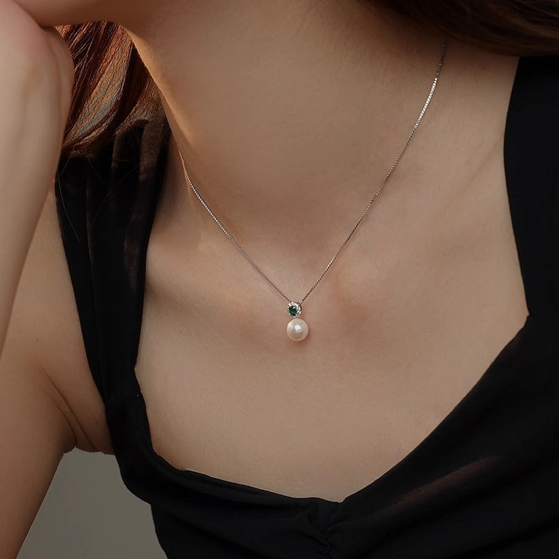 Schöne Perlen Halskette mit einzigartigem Stil