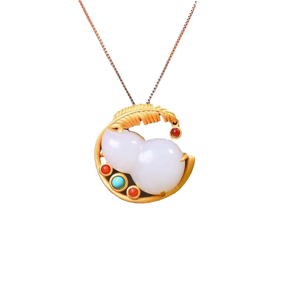 Schöne Halskette mit einzigartigem Stil