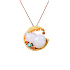 Schöne Halskette mit einzigartigem Stil