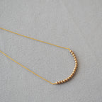 Zarte handwerkliche Perlen Halskette