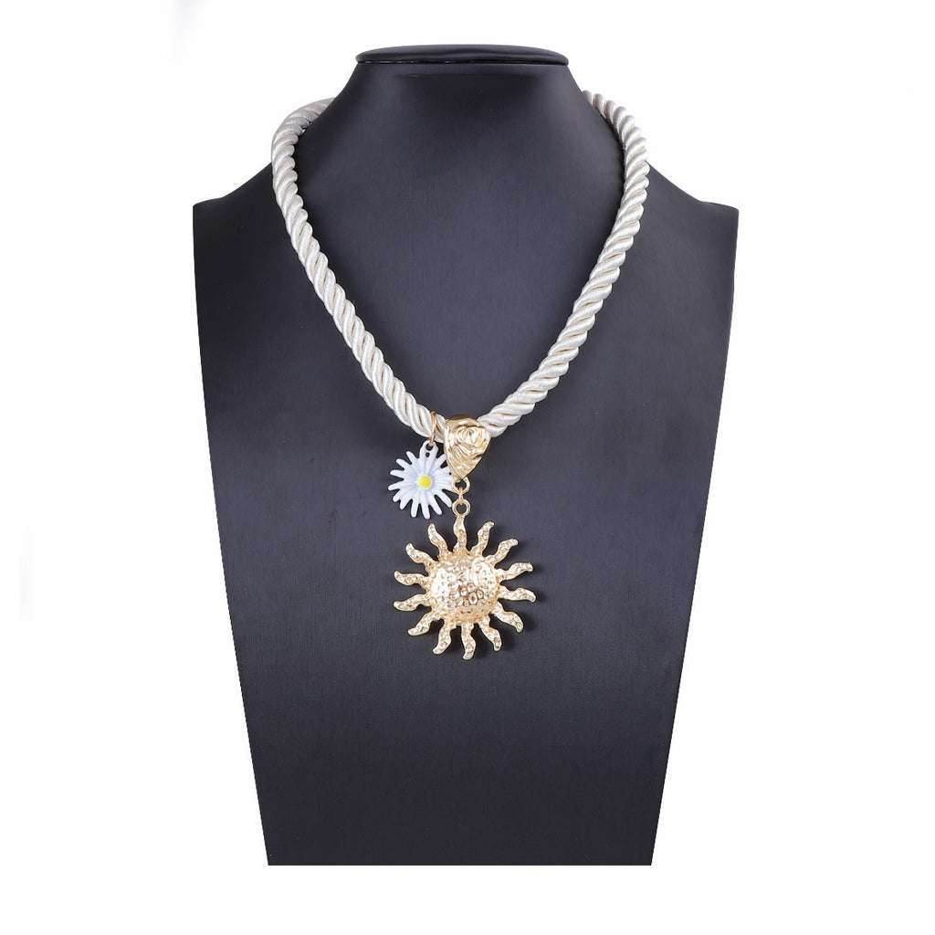 Atemberaubende Halskette für den Alltag