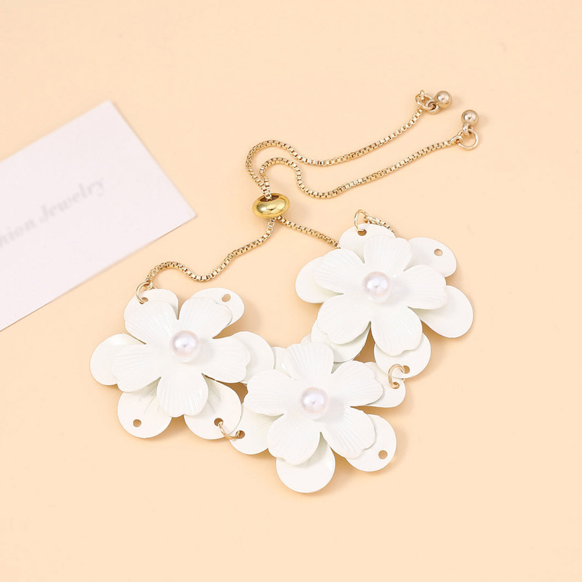 Zarte handwerkliche Perlen Halskette