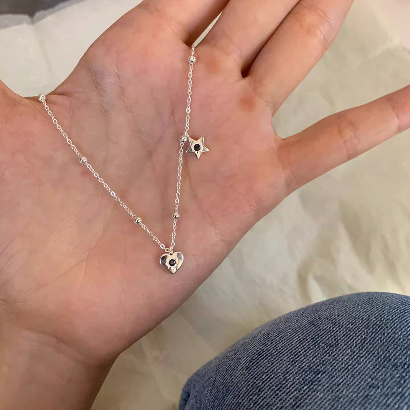 Zarte handwerkliche Halskette