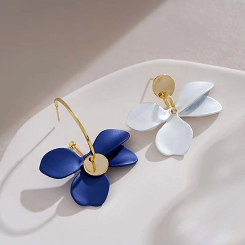 Atemberaubende Ohrring für den Alltag