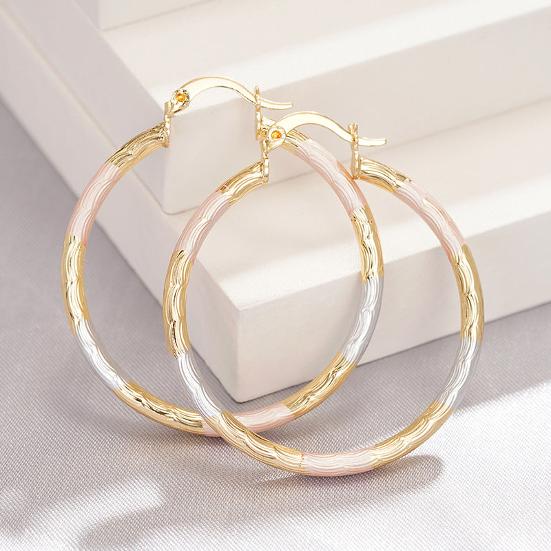 Atemberaubende Ohrring für den Alltag