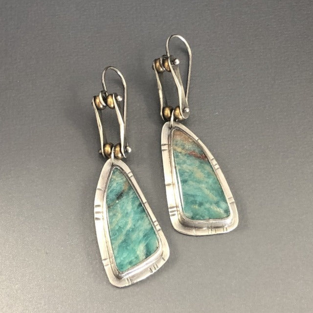 Schöne Ohrring mit einzigartigem Stil