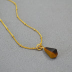 Schöne Gold Halskette mit einzigartigem Stil