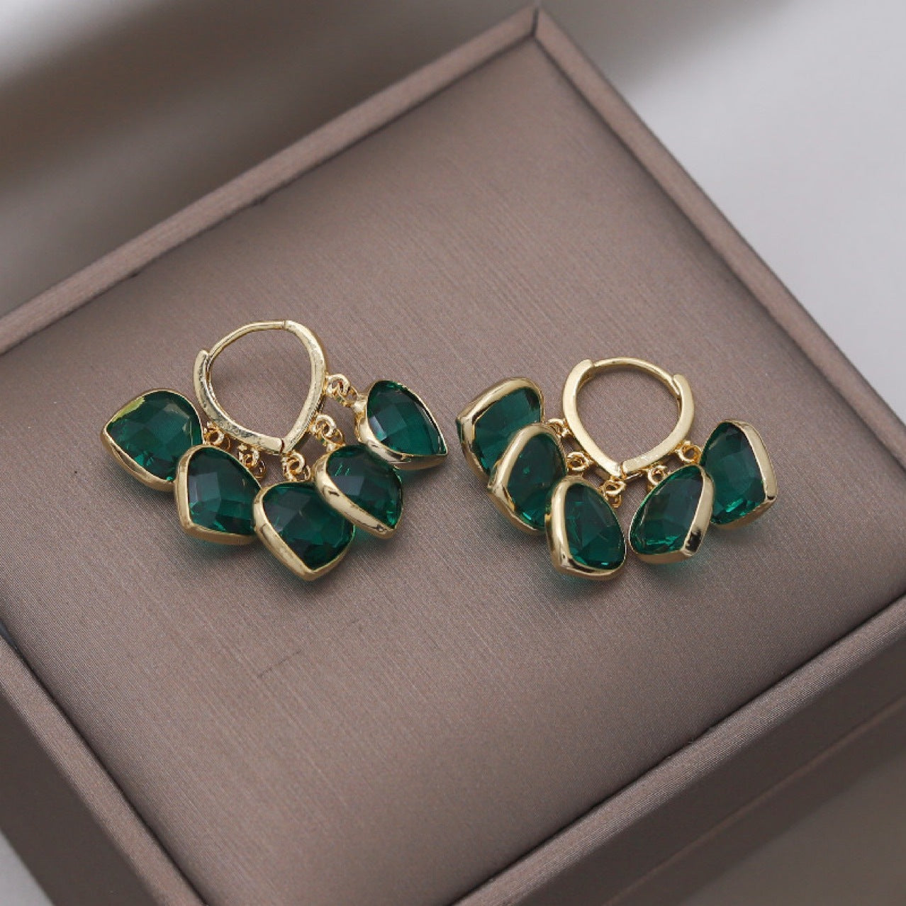 Atemberaubende Ohrring für den Alltag