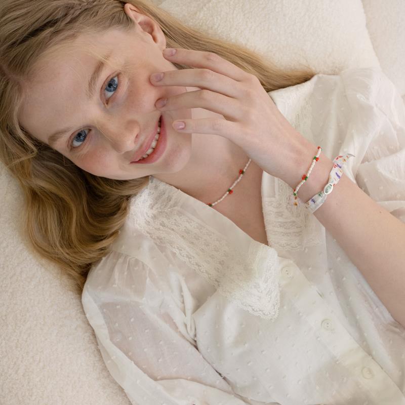 Zarte handwerkliche Perlen Halskette