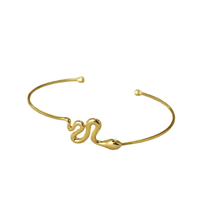 Schöne Gold Armband mit einzigartigem Stil
