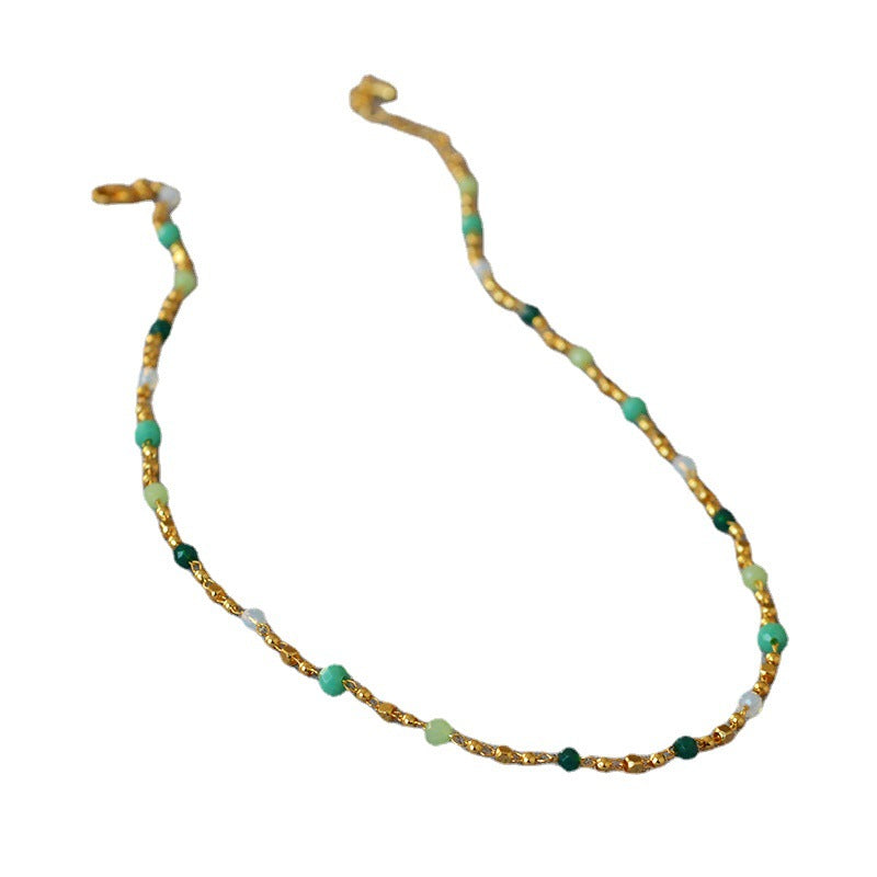 Schöne Halskette mit einzigartigem Stil