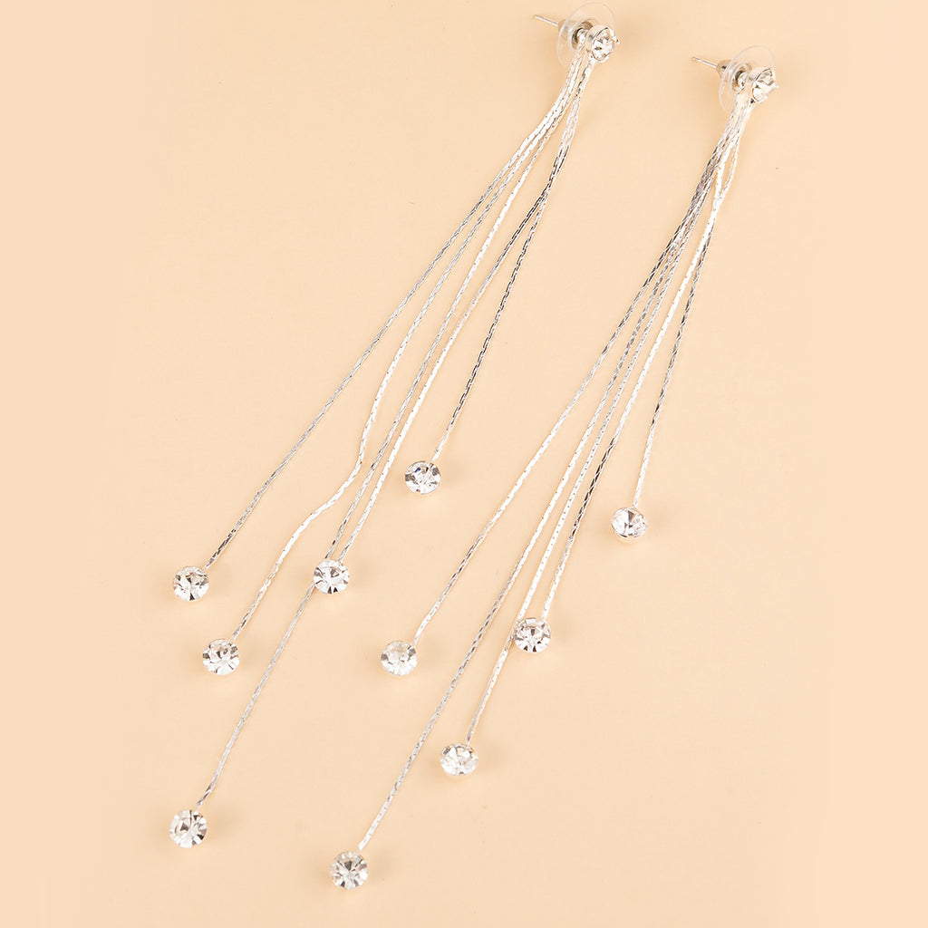 Zarte handwerkliche Ohrring