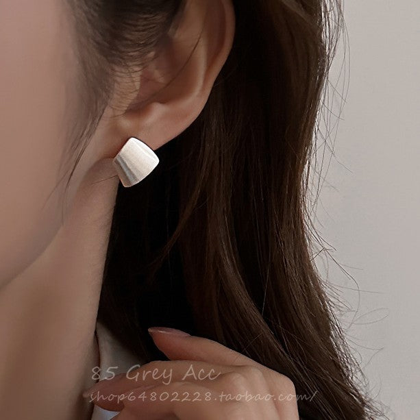 Atemberaubende Ohrring für den Alltag