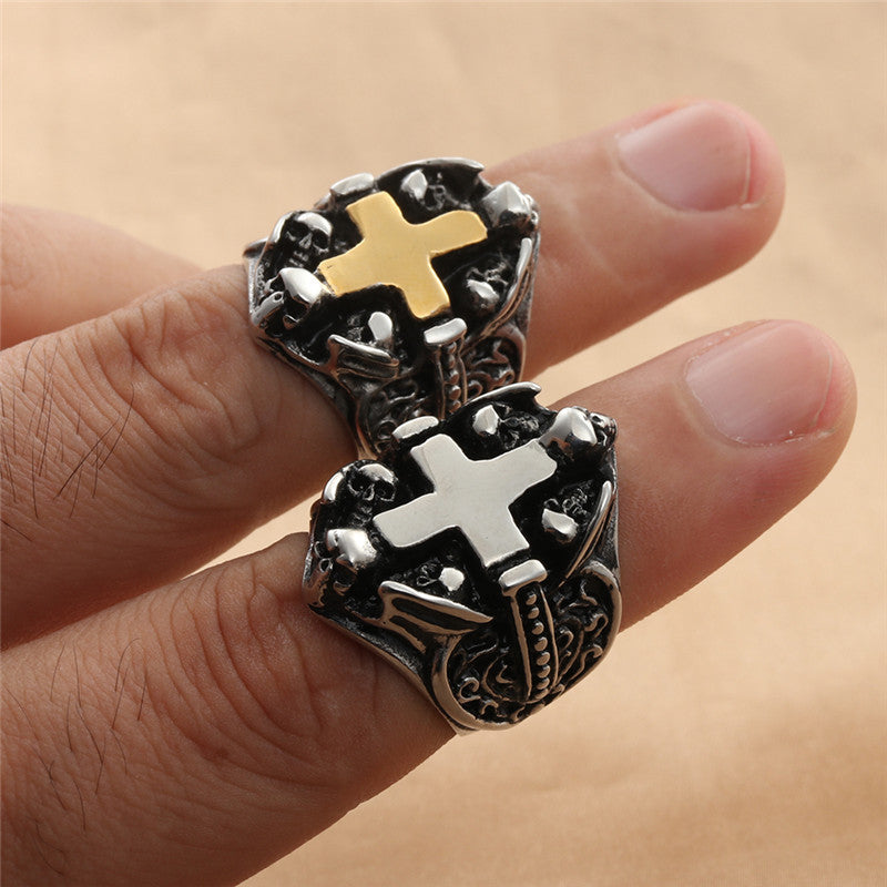 Zarte handwerkliche Ring