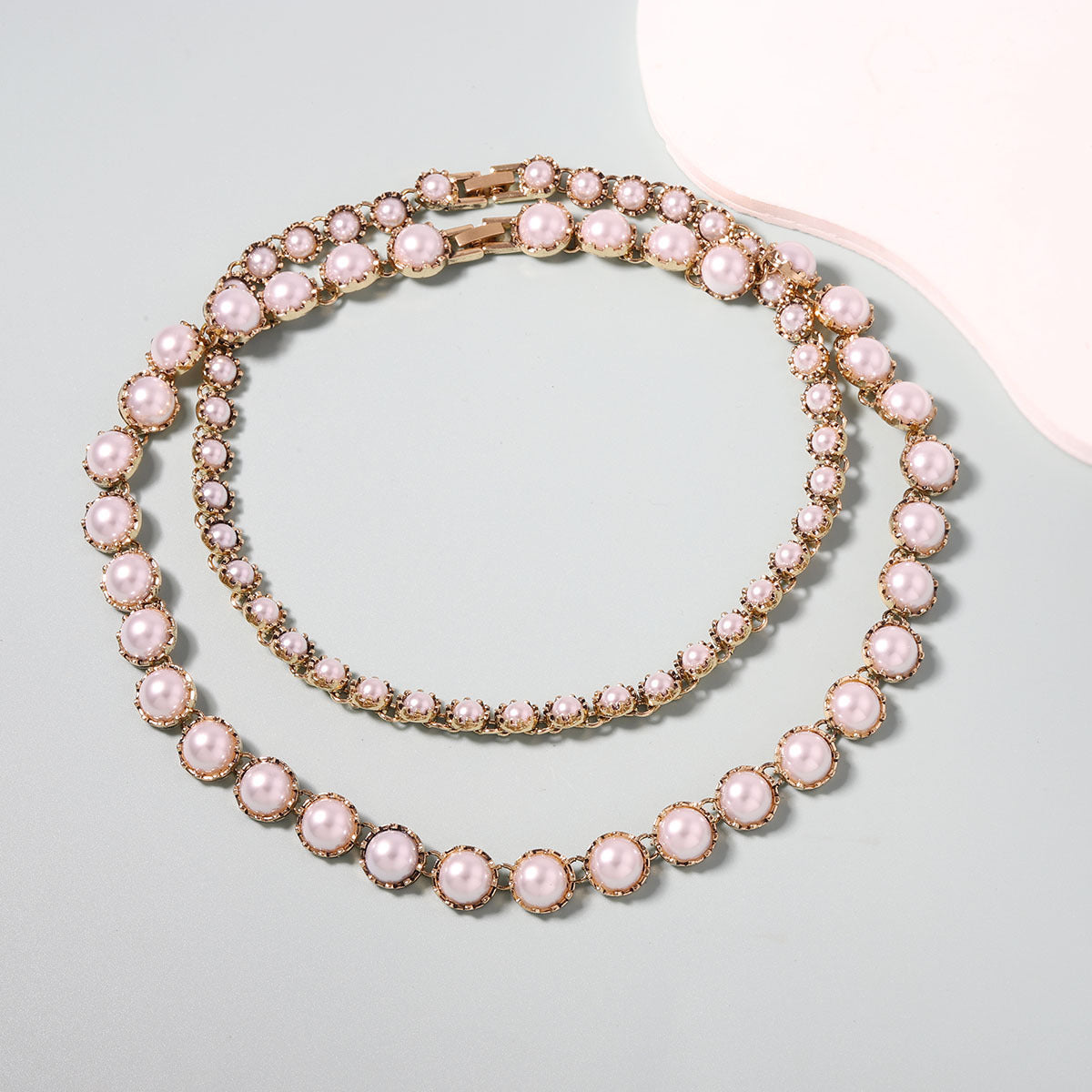 Zarte handwerkliche Halskette