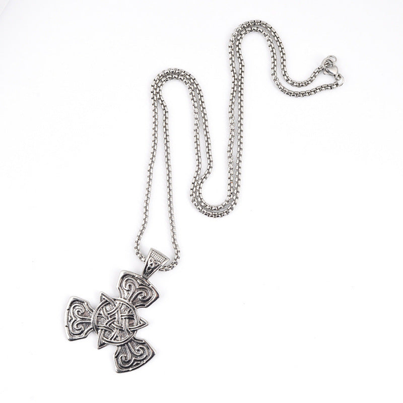 Zarte handwerkliche Halskette