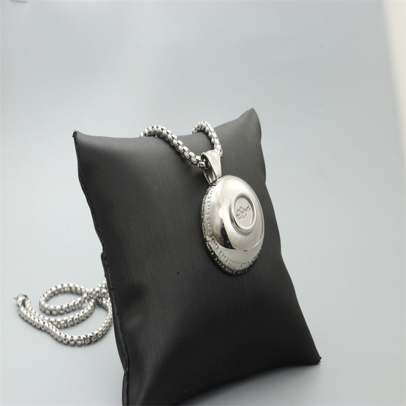 Zarte handwerkliche Halskette