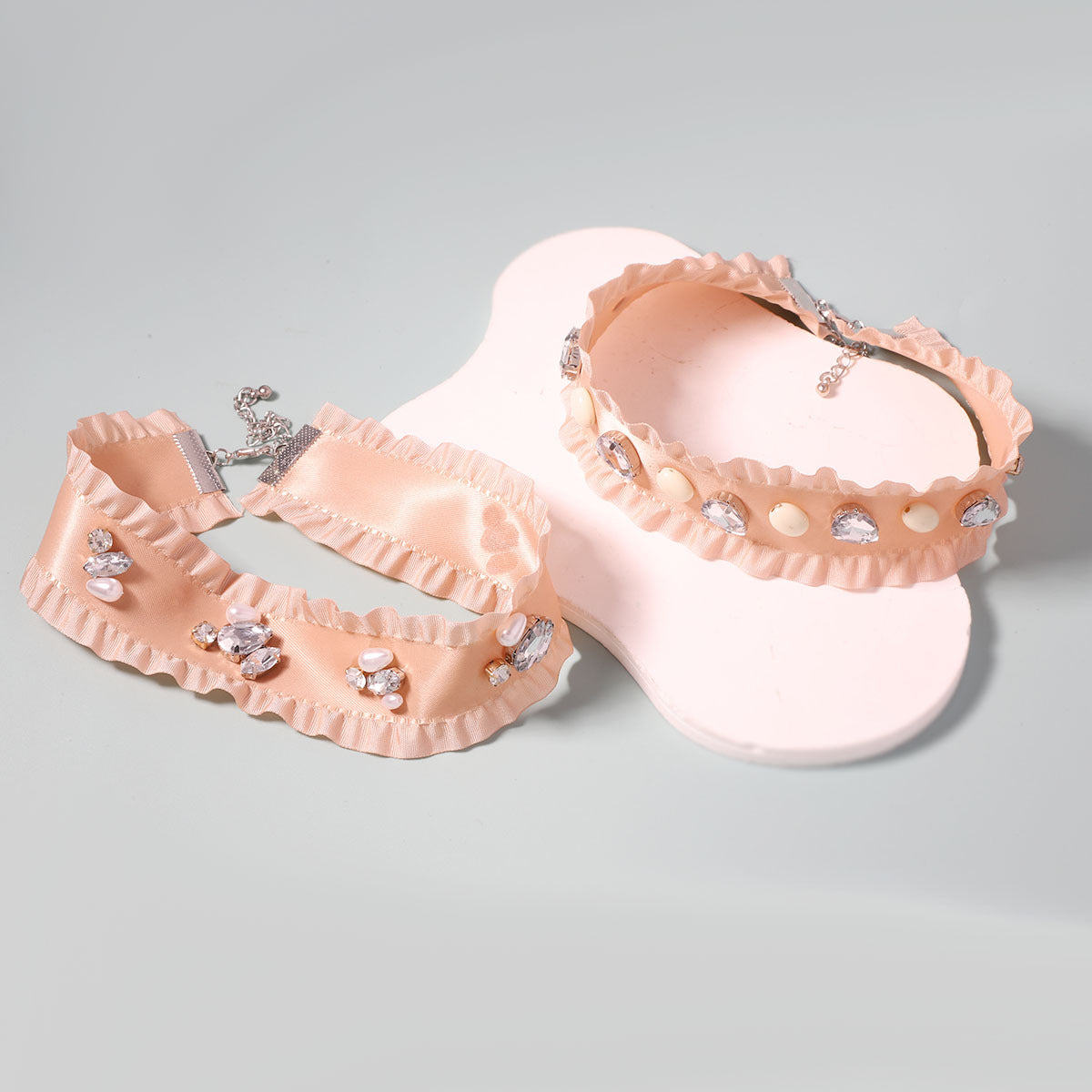 Schöne Perlen Halskette mit einzigartigem Stil