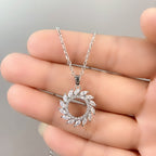 Zarte handwerkliche Halskette