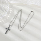 Schöne Halskette mit einzigartigem Stil