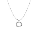 Schöne Halskette mit einzigartigem Stil