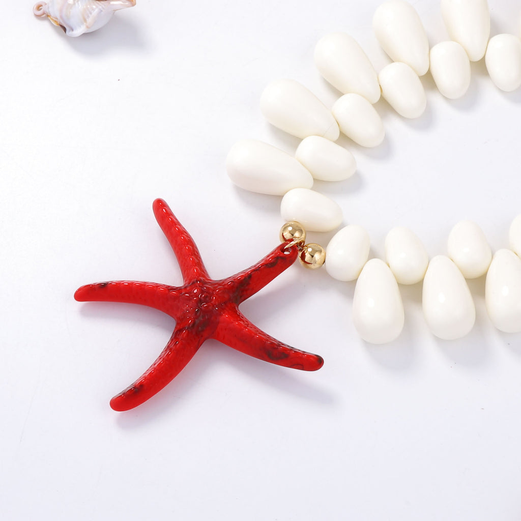 Schöne Halskette mit einzigartigem Stil