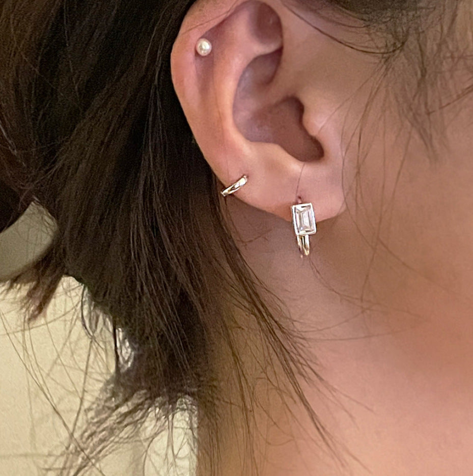 Zarte handwerkliche Ohrring