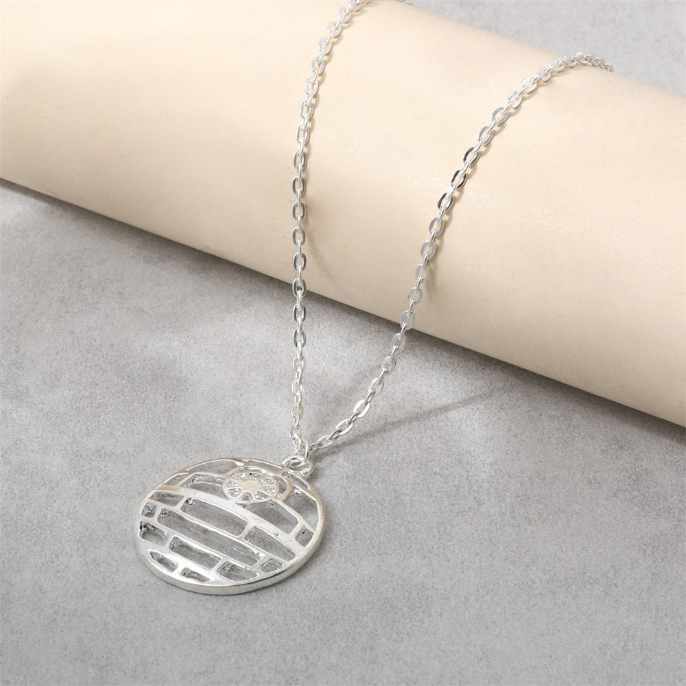 Zarte handwerkliche Halskette