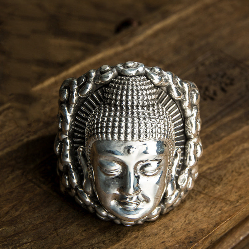 Klassische Ring mit zeitloser Eleganz