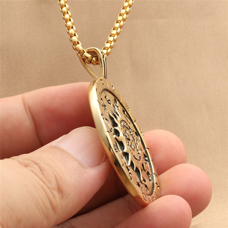 Zarte handwerkliche Halskette