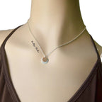 Schöne Halskette mit einzigartigem Stil